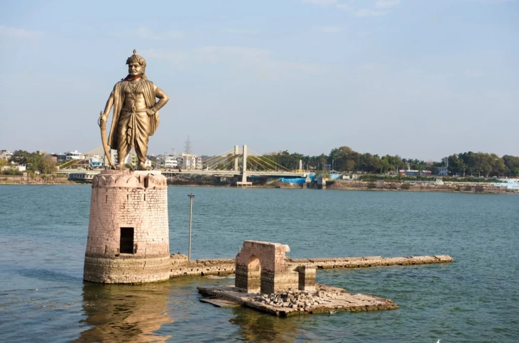 Statue of king raja bhoj in upper lake Bhopal city in Madhya Pradesh India