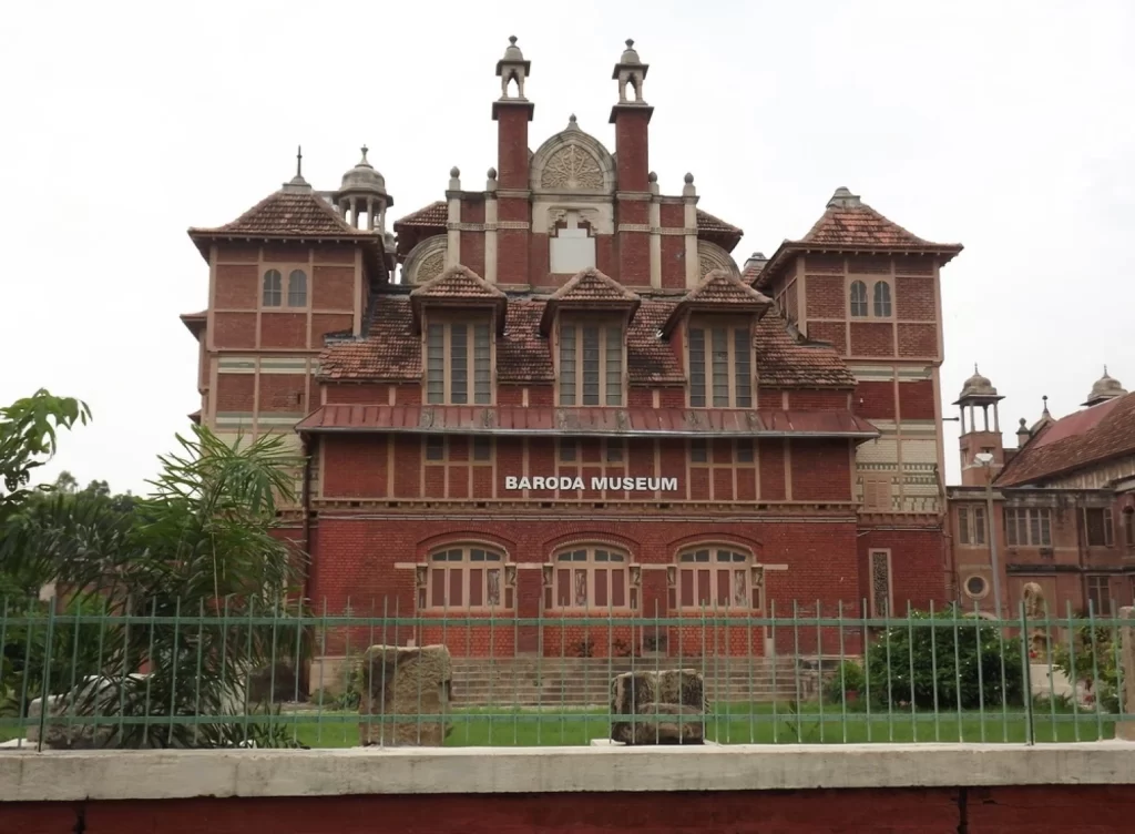 Vadodara Museum And Picture Gallery