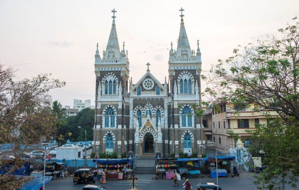 Lady of the Mount ( Mount Mary Church ) is a Roman Catholic Basilica at Bandra West in Mumbai Maharashtra